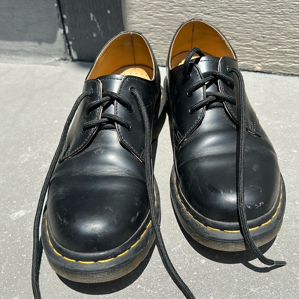 Dr. Martens 1461 women’s smooth leather Oxford